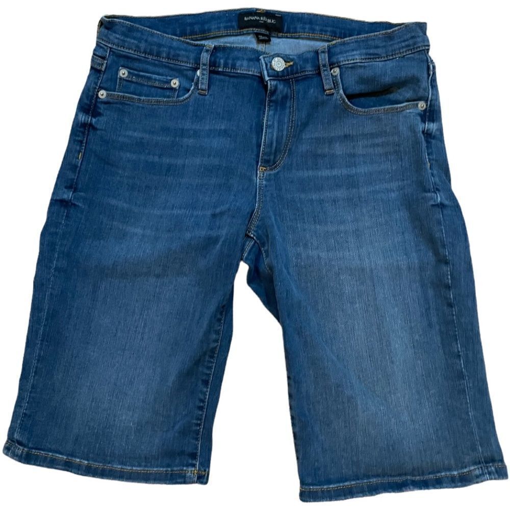 Banana Republic Bermuda Style Denim Jean Shorts, Size 6 or 28